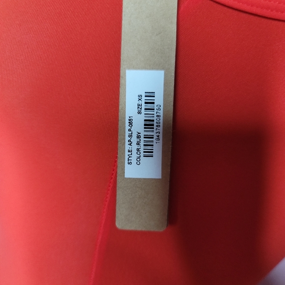 SKIMS Fits Everybody Slip Dress RUBY - Picture 6 of 6